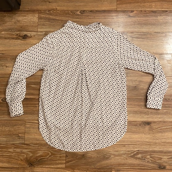 Velvet Heart women’s button up blouse, black heart pattern, size small - Picture 3 of 4